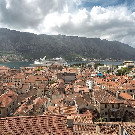 Neda Apartment Kotor Luaran gambar